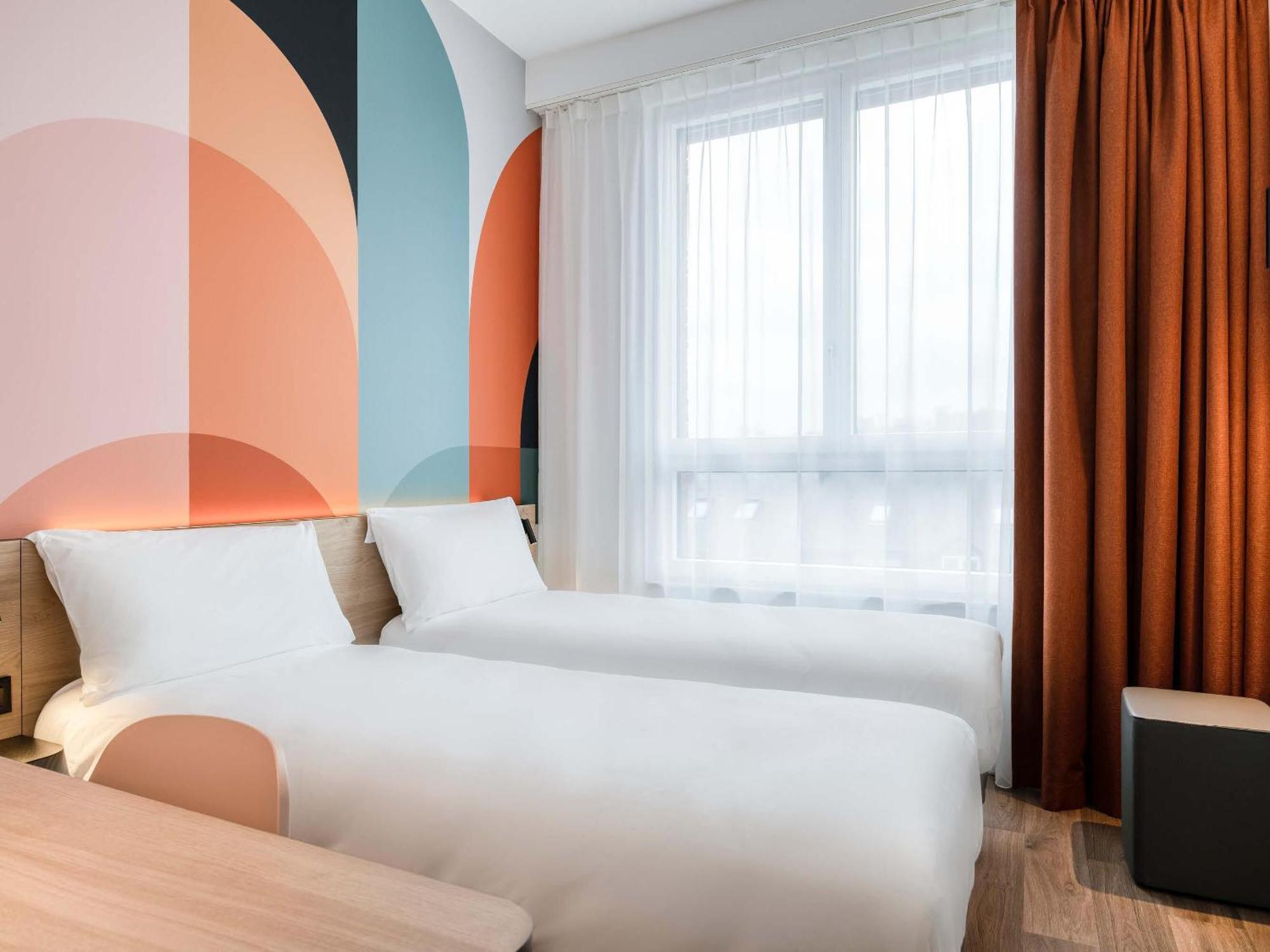Tweepersoonskamer met 2 Aparte Bedden